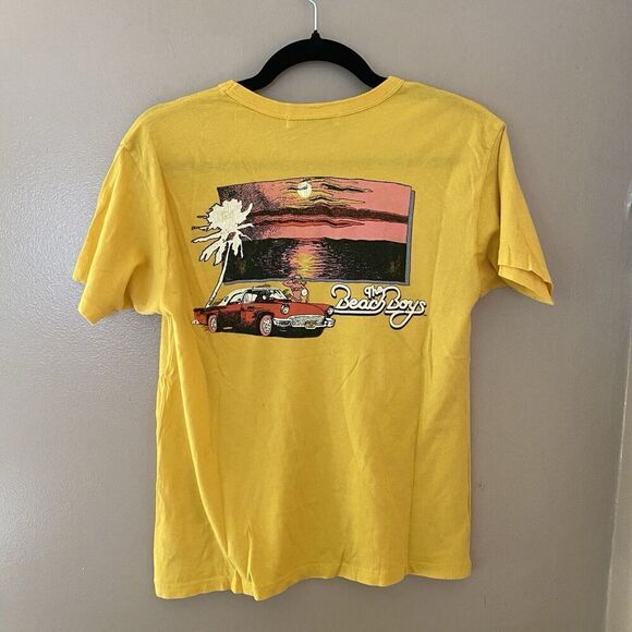 Daydreamer Yellow The Beach Boys 1963 Ringer Tee Band Tour Rock NWOT Sz XS - Picture 9 of 10